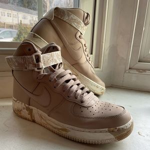 nike air force 1s high/ caramel